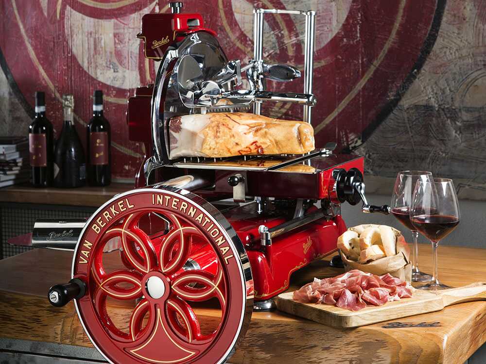 BERKEL B114 – Cortadora de fiambre de volante – Cuchilla de acero al cromo de 320 mm – Roja – Image 3