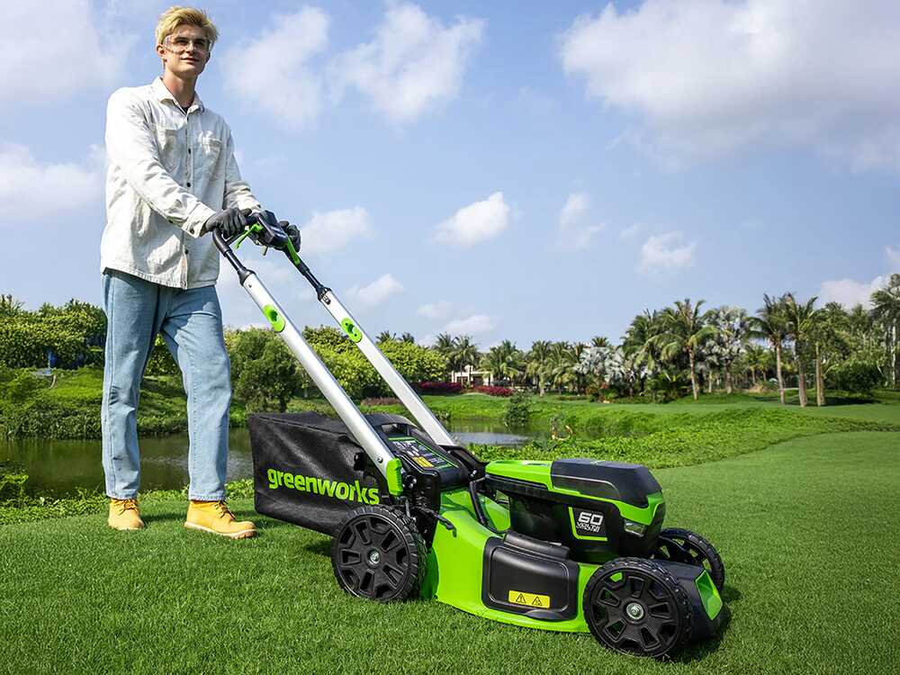 Greenworks GD60LM46SPK4 – Cortacésped autopropulsado de batería – 60V/4Ah – Corte 46 cm – Image 3