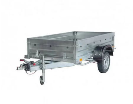 Remolque 2,42×1,35m con freno, tablero fenólico, basculante. Potencia eje 750kg