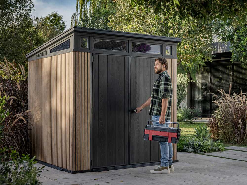 Keter Signature Venetian 7×7 – Caseta de jardín – Con puerta de doble hoja – 214x218x226 cm