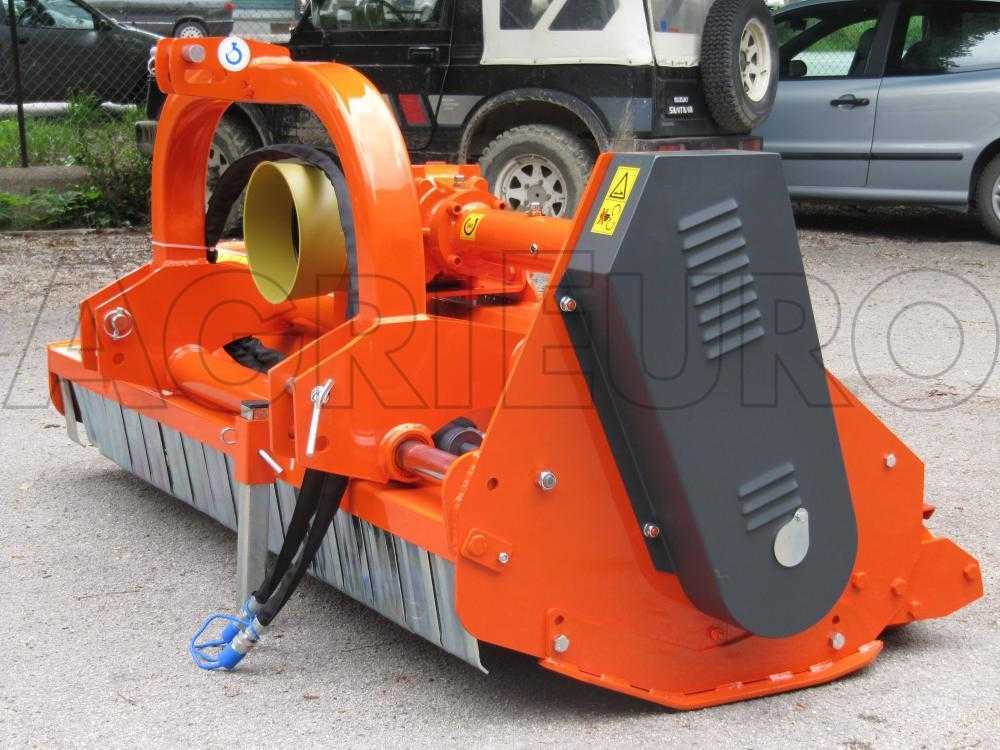 Top Line PS 150 – Trituradora para tractor – Serie pesada – Desplazamiento hidráulico