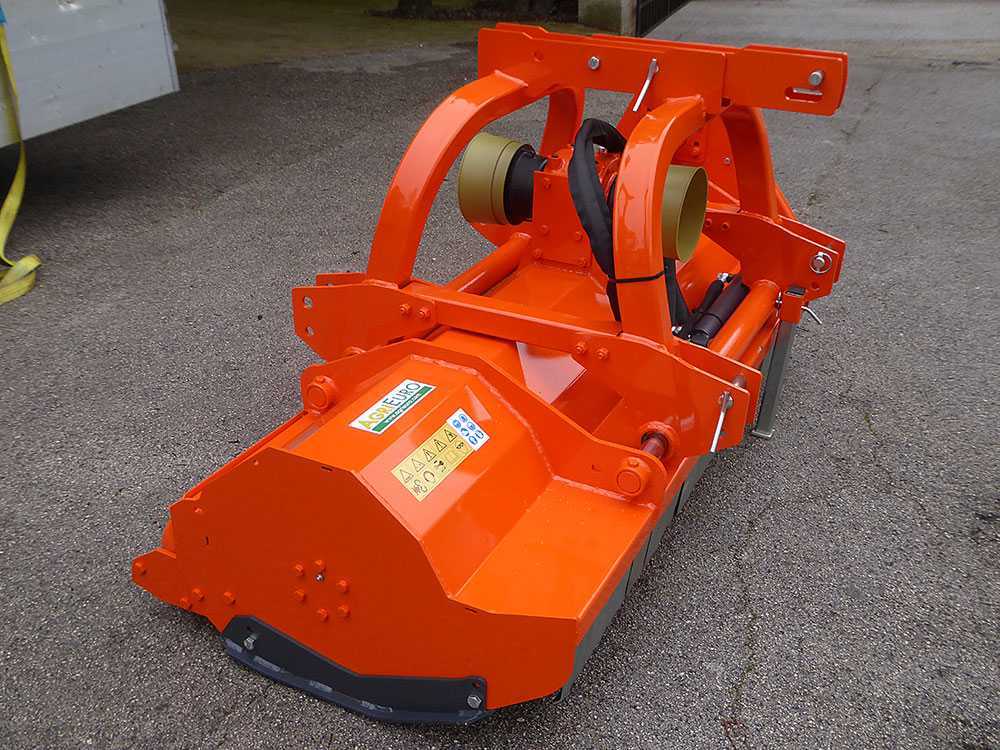 Top Line R-PS 180 – Trituradora para tractor – Serie pesada – Reversible – Desplazamiento hidráulico – Image 3